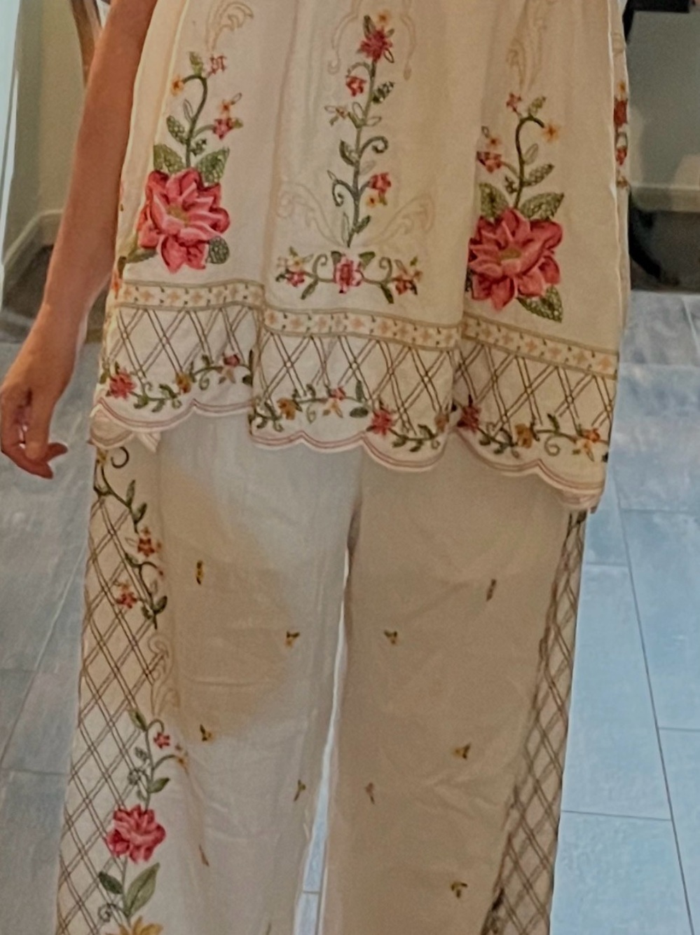 Farm Rio Floral Off-White Embroidered Tank - Picture 2 of 3